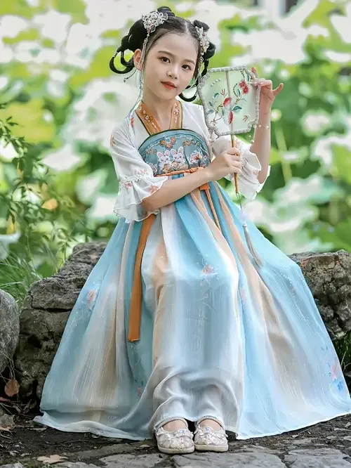 汉服少女古风视频封面
